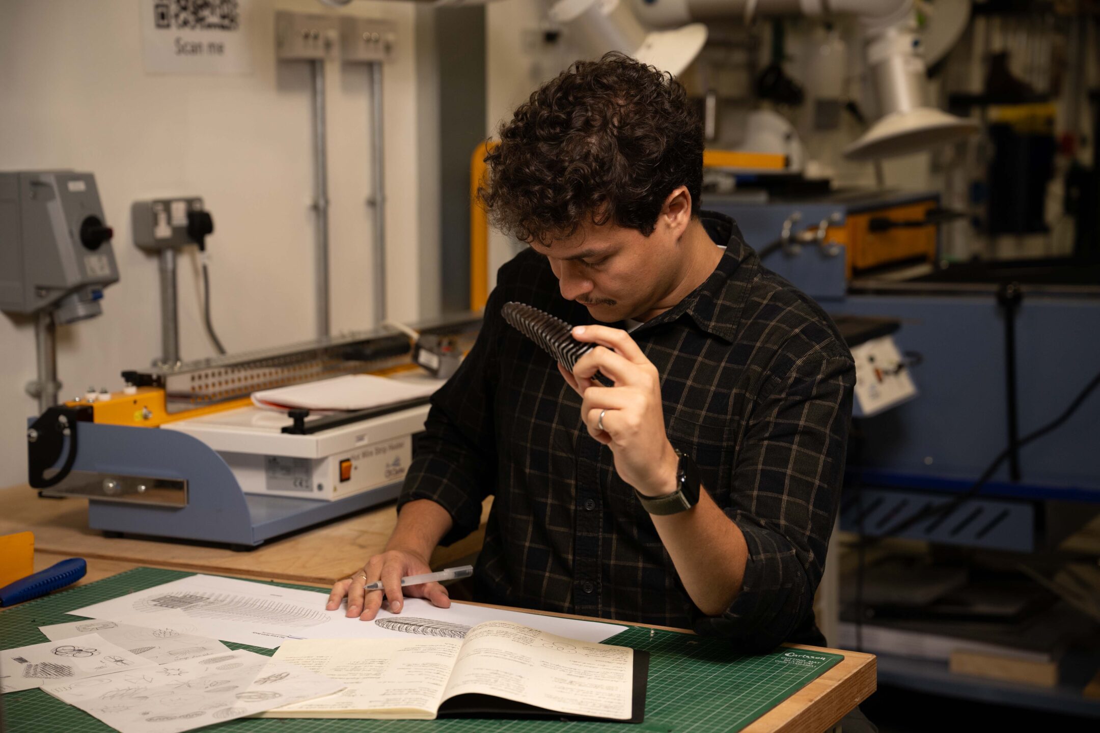 Wildfire Detection Device Inspired by Pine Cones — Innovation — AskNature